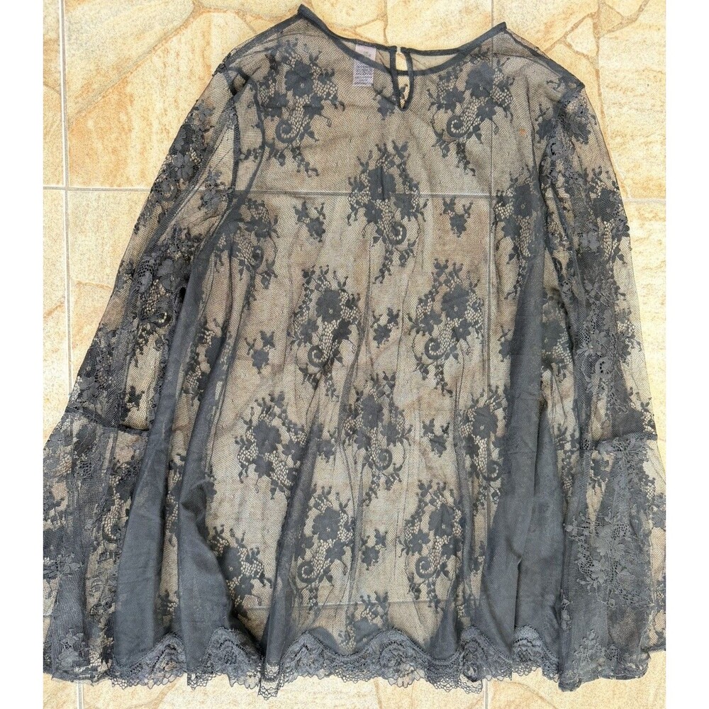 Victoria’s Secret Black Lace Sheer Bell Sleeve Blouse Women’s S Romantic Boho